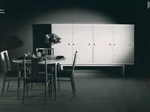 Geschirr- und Bücherschrank "S 45" "Behr form 1118" - "bianca" der Möbelfabrik Erwin Behr