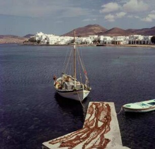 Paros, Paríkia. Ansicht mit dem Frurion