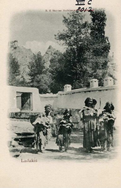 Street scene in Ladakis