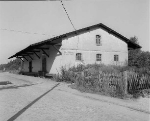 Großharthau Bahnhof, Nebengeb.