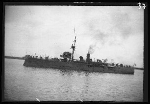 Antwerpen (Belgien): Kriegsschiff im Hafen ("Ankunft zweier argentinischer Kanonenboote")