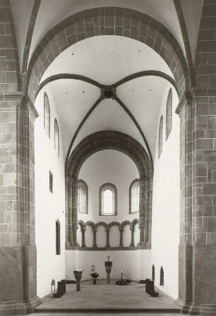 Innenraum, Wechselburg