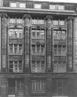Frankfurt, Neue Mainzer Straße 52