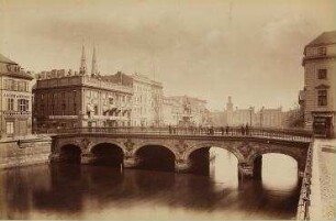 Blick vom Königlichen Schloß nach der Kurfürstenbrücke