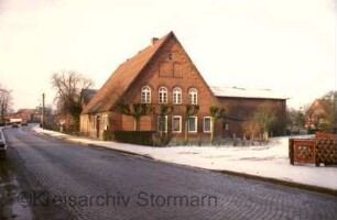 Hauptstraße / Landesstraße 89: traufständiges Bauernhaus: Giebelseite Wohntrakt: rückwärtiger Anbau Wirtschaftsgebäude