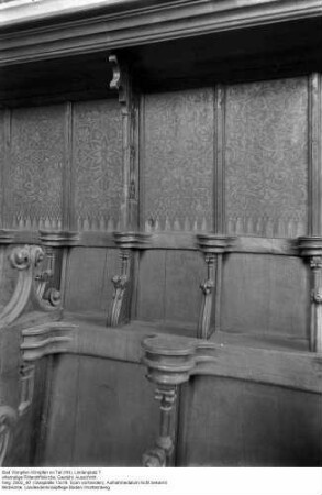 ehem. Ritterstiftskirche; Gestühl, Ausschnitt