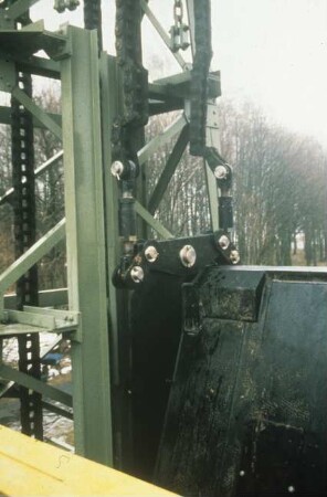 Einbau neues Hubschütz Wehr Marklendorf/Aller