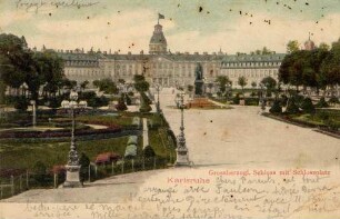 Postkartenalbum mit Motiven von Karlsruhe. "Karlsruhe. Großherzogliches Schloss mti Schlossplatz". Schloss mit Schlossplatz und Denkmal für Großherzog Karl Friedrich