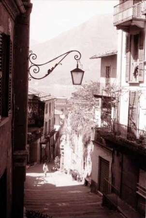 Bellagio: Treppengasse zum Kai