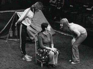 Ein Fest bei Papadakis: Frank Glaubrecht, Atiye Bozyel, Ursula Haustein