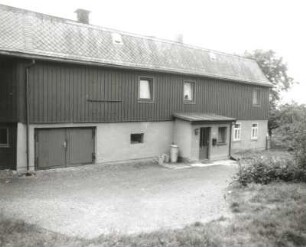 Markneukirchen-Wohlhausen, Ringweg 9. Gehöft. Wohnhaus (ehemaliges Wohnstallhaus). Eingangsseite