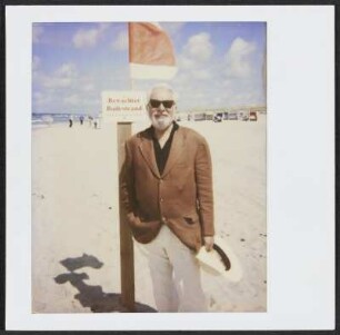 Wolfram Siebeck am Strand von Westerland auf Sylt