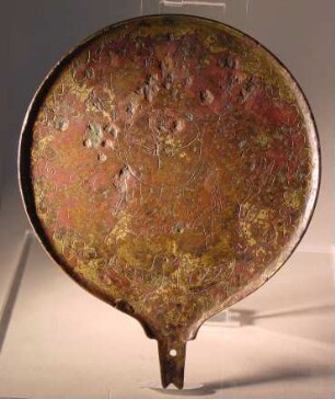 Etruskischer Spiegel: Astarte, den gefundenen Stern nach Tyrus tragend