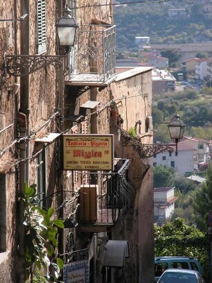 Gasthaus am Berg neben dem Dom in Monreale