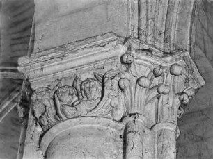 Kapitell mit Grotesken