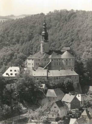Weesenstein, Blick vom Jagdpavillon oder Belvedere auf das Schloss