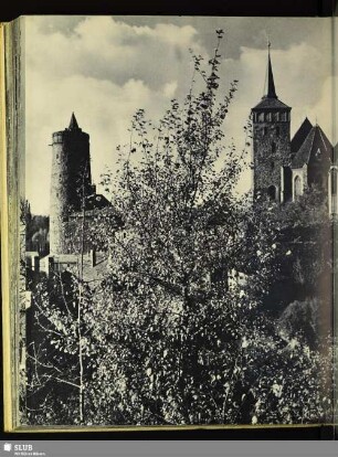 137 Blick auf Alte Wasserkunst und Michaeliskirch