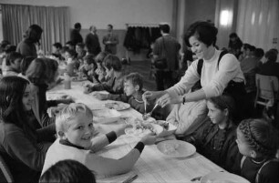 Tagesausflüge des Stadtjugendausschusses für Schulkinder während der Sommerferien.