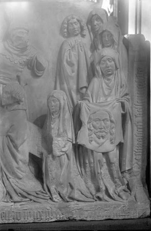 Zweiseitig reliefiertes Stationsbild und Epitaph mit Kreuztragung