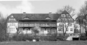 Ehem. Sanatorium (Sanatoriumsgebäude); Helsa, Fröbelstraße 6