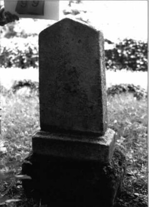 Grabstein 99