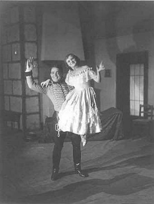 Szenenbild aus der Musikkomödie Liebe und Trompetenblasen". Dresden: Central-Theater, 13.09.1929