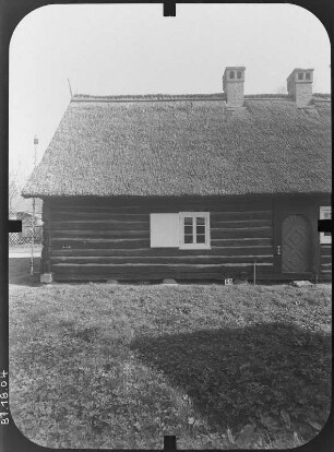 Lübbenau-Lehde, Dorfstraße 3. Freilandmuseum. Doppelstubenhaus (umgesetzt aus Burg-Kauper). Eingangsfront (Teilansicht)
