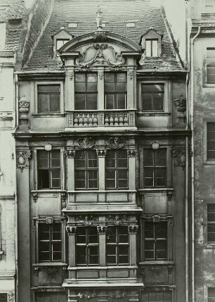 Dresden, Schloßstraße 5, Fassade, Teilansicht