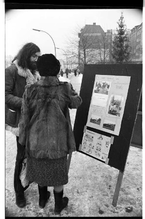 Kleinbildnegativ: Protest, Rathaus Wedding, 1976