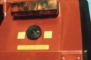 Fotografie: Antriebs- und Anbausystem, Elektronische Hubwerksregelung (EHR), Hydraulik, Bedienelement