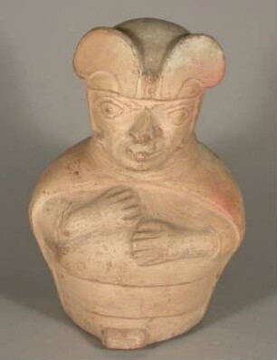 Stehende anthropomorphe Figur
