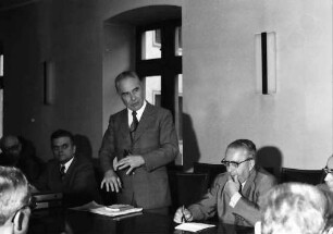 Freiburg: Regierungspräsidium; Unterzeichnung des Staatsvertrages