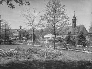 Schlema, Dorfkirche : Schlema. Ortsteilansicht mit Dorfkirche Oberschlema von Südosten