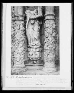 Heiliger mit Kirchenmodell