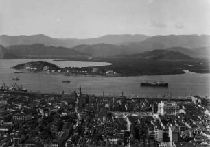 Stadt an der Küste : Blick auf Santos