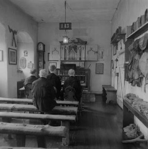 Freiberg. Stadt- und Bergbaumuseum, Bergmännische Betstube mit einem Orgelpositiv aus dem 17. Jh.