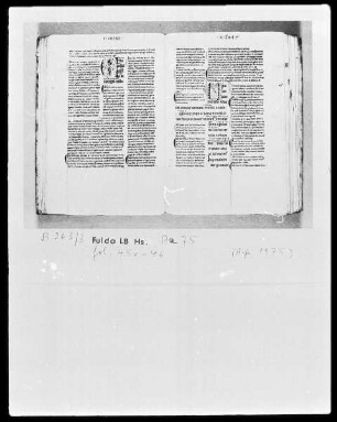 Glossa ordinaria in libros Sapientales — Initiale V, Folio 46recto
