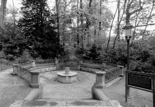 Kurpark, Ludwigbrunnen; Bad Homburg, Kisseleffstraße 45 (Kaiser-Friedrich-Promenade)