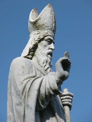 Statue des Heiligen Patrick auf dem Hill of Tara, dem einstigen Sitz irischer Hochkönige, nahe Dublin