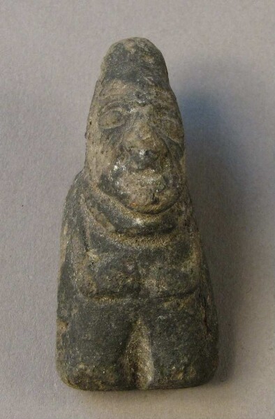 Figurine en argile (fragment de récipient)