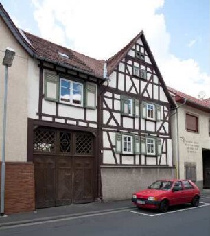 Langgöns, Kreuzstraße 8