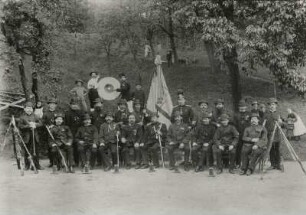 Stadt Wehlen. Schützenverein. Gruppenbild anläßlich eines Schützenfestes. Stadt Wehlen: Heimatmuseum II/316