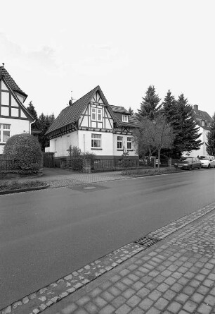 Wohnhaus; Kaufungen, Leipziger Straße 412