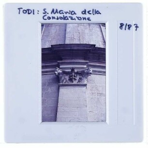 Todi, S. Maria della Consolazione : Pilasterkapitell