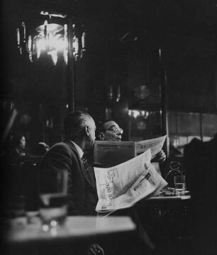 Archivfotografie "menschen_ausland_portugal_lokale_on01"