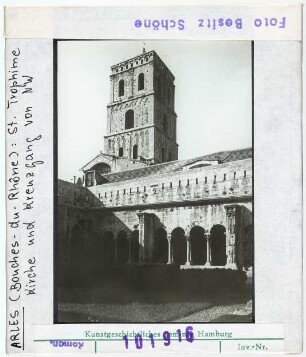 Arles: St. Trophime, Turm und Kreuzgang von Nordwesten