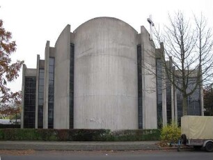 Hl. Dreifaltigkeit (Kirche, röm.-kath.); Offenbach, Obere Grenzstraße 125