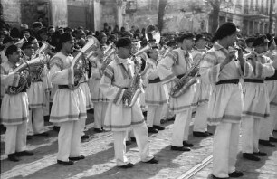 Chisinau: Musikkapelle Bauernjungen in Tracht
