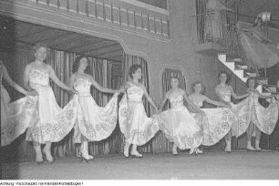 Dresden, Gastspiel des Zirkus Aeros, Juni 1955