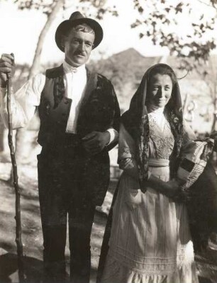 Cintra (nordwestlich von Lissabon). Bauernpaar mit nordischem Einschlag